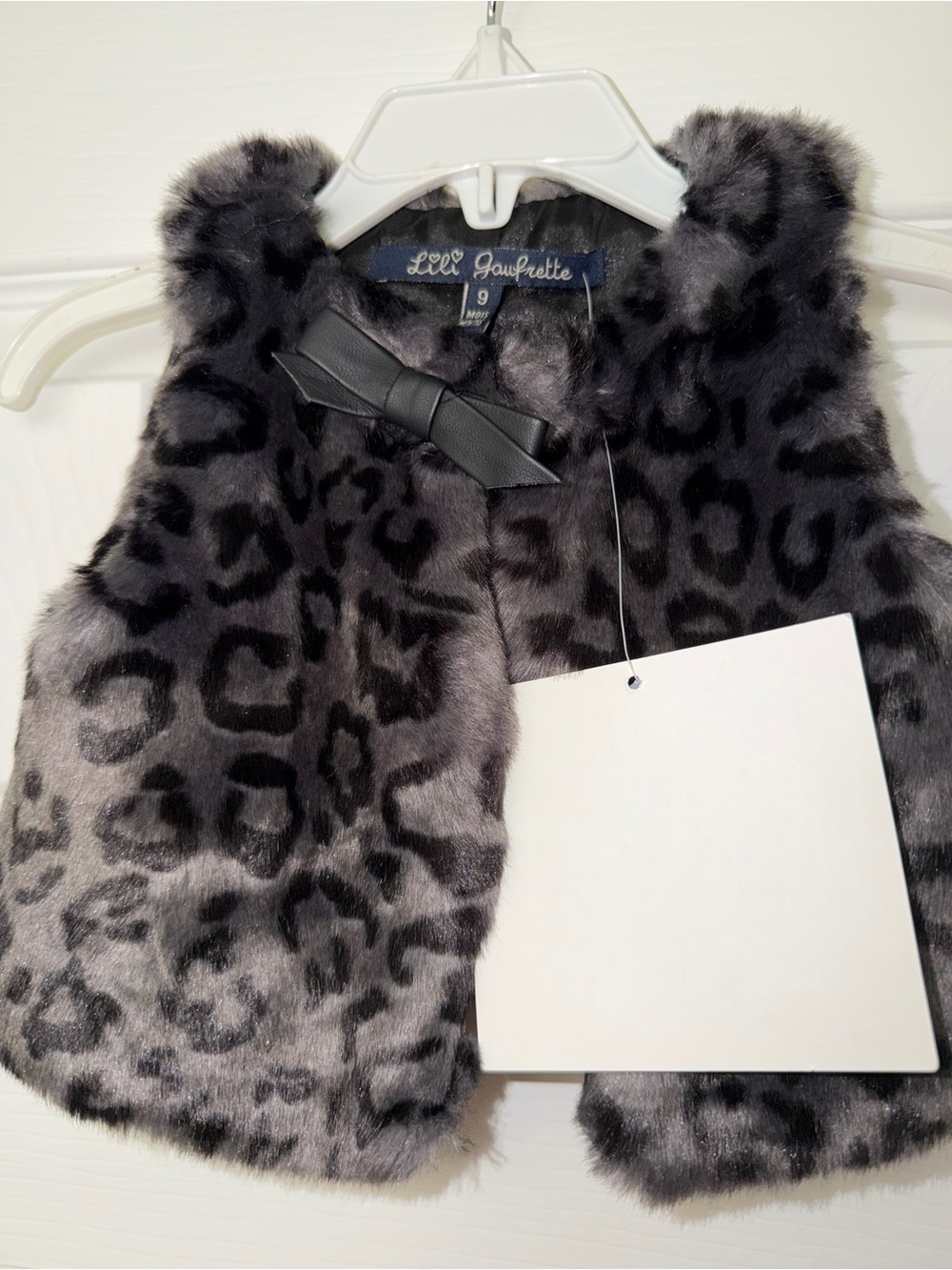Lili Gaufrette Girls' Gray and Black Leopard Faux Fur Vest with Bow